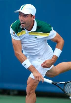 Roberto Bautista Agut of Spain returns the ball to Grigor Dimitrov of Bulgaria during the first round of the Western and Southern Open at the Linder Tennis Center in Mason, Ohio, USA, 17 August 2021. Western and Southern Open: Masters de Cincinnati !ACHTUNG: NUR REDAKTIONELLE NUTZUNG!  Copyright: xMARKxLYONSx AME9152 20210817-93f2a74d4d46cb090023b54070fe9551d4bff0fe