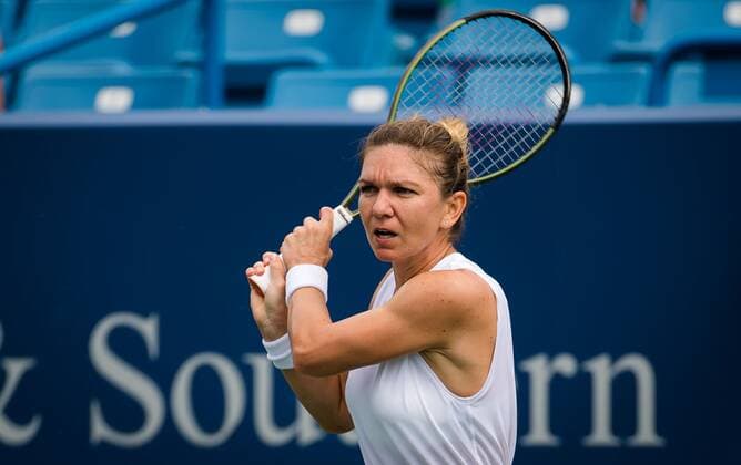 Mandatory Credit: Photo by Rob Prange Shutterstock (12311707c) Simona Halep of Romania in action during the first round of the 2021 Western & Southern Open WTA, Tennis Damen 1000 tennis tournament 2021 Western & Southern Open Day 4 - 17 Aug 2021 2021 Western & Southern Open Day 4 - 17 Aug 2021  Copyright: xRobxPrange Shutterstockx 12311707c