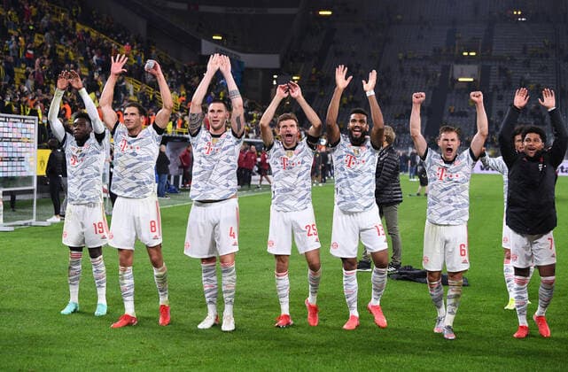 Football Supercup Season 2021 2022 Borussia Dortmund FC Bayern Muenchen 17 08 2021 Cheering after the final whistle Alphonso Davies, Leon Goretzka, Niklas Suele, Thomas Mueller, Eric Maxim Choupo Moting, Joshua Kimmich and Serge Gnabry v l , all FC Bayern Muenchen