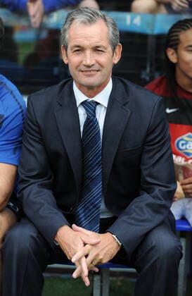 Fußball, Trainerhistorie Crystal Palace von 1905 bis heute Mandatory Credit: Photo by Back Page Images Shutterstock (1209473k) The Crystal Palace Manager, George Burley Crystal Palace v Chelsea, Pre Season Friendly Football Match, Selhurst Park, London, Britain - 17 Jul 2010 Editorial use only. No merchandising. Football Association and Premier League restrictions apply inc. no internet mobile usage without FAPL license. It is the picture user s responsibility to adhere to all restrictions - for details contact Football Dataco Crystal Palace v Chelsea, Pre Season Friendly Football Match, Selhurst Park, London, Britain - 17 Jul 2010 Editorial use only. No merchandising. Football Association and Premier League restrictions apply inc. no internet mobile usage without FAPL license. It is the picture user s responsibility to adhere to all restrictions - for details contact Football Dataco  Copyright: xBackxPagexImages Shutterstockx 1209473k