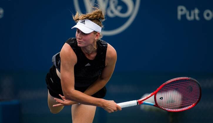 Mandatory Credit: Photo by Rob Prange Shutterstock (12311710ae) Elena Rybakina of Kazhakstan in action during her first round match at the 2021 Western & Southern Open WTA, Tennis Damen 1000 tennis tournament Western & Southern Open Day Four, Tennis, Cincinnati, USA, 17 Aug 2021 Western & Southern Open Day Four, Tennis, Cincinnati, USA, 17 Aug 2021  Copyright: xRobxPrange Shutterstockx 12311710ae