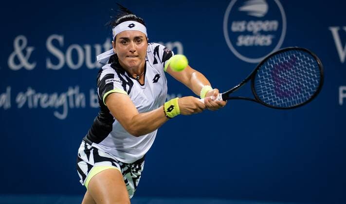 Mandatory Credit: Photo by Rob Prange Shutterstock (12311710bd) Ons Jabeur of Tunisia in action during the first round of the 2021 Western & Southern Open WTA, Tennis Damen 1000 tennis tournament Western & Southern Open Day Four, Tennis, Cincinnati, USA, 17 Aug 2021 Western & Southern Open Day Four, Tennis, Cincinnati, USA, 17 Aug 2021  Copyright: xRobxPrange Shutterstockx 12311710bd