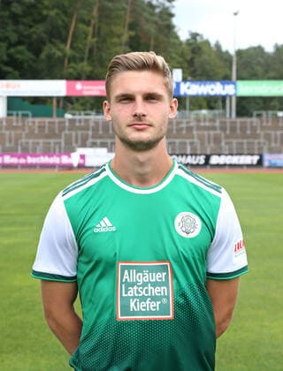 17 08 2021, xklex, Fussball Regionalliga Suedwest, FC Homburg Fototermin 2021 22 Porträttermin 2021 2022, emspor, v l Jannis Reuss DFL DFB REGULATIONS PROHIBIT ANY USE OF PHOTOGRAPHS as IMAGE SEQUENCES and or QUASI VIDEO Homburg