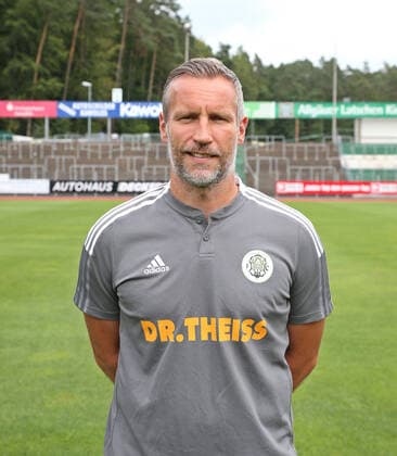 17 08 2021, xklex, Football Regionalliga Suedwest, FC Homburg Fototermin 2021 22 Porträttermin 2021 2022, emspor, v l Coach Timo Wenzel DFL DFB REGULATIONS PROHIBIT ANY USE OF PHOTOGRAPHS as IMAGE SEQUENCES and or QUASI VIDEO Homburg