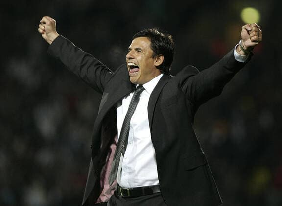 Fußball, Trainerhistorie FC Fulham von 1904 bis heute Mandatory Credit: Photo by Andy Hooper ANL Shutterstock (1127737a) Fulham Manager Chris Coleman Celebrates Heidur Helguson s Goal - Watford V Fulham (3-3) Fa Barclays Premiership At Vicarage Road. The Football Premier League The Premiership Fulham Manager Chris Coleman Celebrates Heidur Helguson s Goal - Watford V Fulham (3-3) Fa Barclays Premiership At Vicarage Road. The Football Premier League The Premiership EDITORIAL USE ONLY No use with unauthorised audio, video, data, fixture lists (outside the EU), club league logos or live services. Online in-match use limited to 45 images (+15 in extra time). No use to emulate moving images. No use in betting, games or single club league player publications services. Fulham Manager Chris Coleman Celebrates Heidur Helguson s Goal - Watford V Fulham (3-3) Fa Barclays Premiership At Vicarage Road. The Football Premier League The Premiership EDITORIAL USE ONLY No use with unauthorised audio, video, data, fixture lists (outside the EU), club league logos or live services. Online in-match use limited to 45 images (+15 in extra time). No use to emulate moving images. No use in betting, games or  Copyright: xAndyxHooper ANL Shutterstockx 1127737a