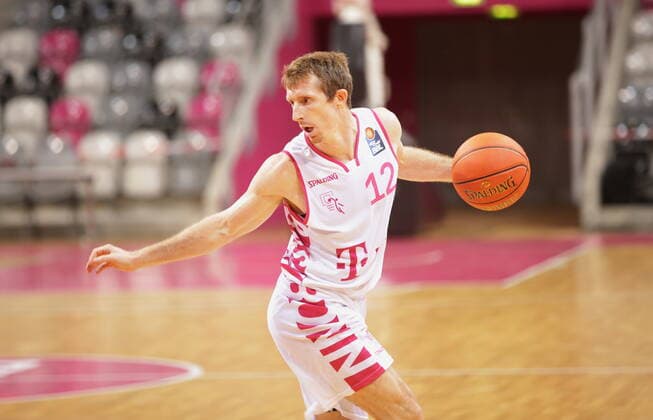 Skyler Bowlin Telekom Baskets Bonn , test match vs RheinStars Cologne easyCredit BBL 1 Bundesliga , season 2021 2022