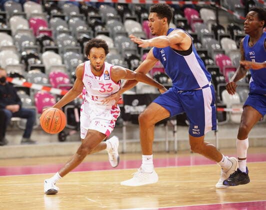 Parker Jackson Cartwright Telekom Baskets Bonn , Test match vs RheinStars Cologne easyCredit BBL 1 Bundesliga , 2021 2022 season.