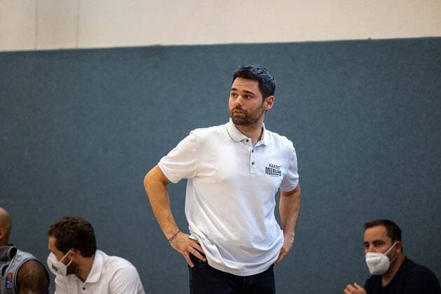 Sebastian Gleim Hakro Merlins Crailsheim, Head Coach ¨¨Tigers Tübingen vs HAKRO Merlins Crailsheim, 2 basketball, Bundesliga, Pro A, Barmer 2 basketball, test game, Spielzeit 2021 2022, 18 08 2021, ¨¨ Tigers Tübingen HAKRO Merlins Crailsheim, 2 basketball, 2 Bundesliga, Barmer 2 basketball, test game, Spielzeit 2021 2022, 18 08 2021 Tuebingen Copyright: xDennisxDuddek xEibnerxPressefotox EP_DDK