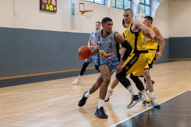 Jared Savage Hakro Merlins Crailsheim, 2 ¨¨Tigers Tübingen vs HAKRO Merlins Crailsheim, 2 basketball, Bundesliga, Pro A, Barmer 2 basketball, test game, season 2021 2022, 18 08 2021, ¨¨ Tigers Tübingen HAKRO Merlins Crailsheim, 2 basketball, 2 Bundesliga, Barmer 2 basketball, test game, season 2021 2022, 18 08 2021 Tuebingen Copyright: xDennisxDuddek xEibnerxPressefotox EP_DDK