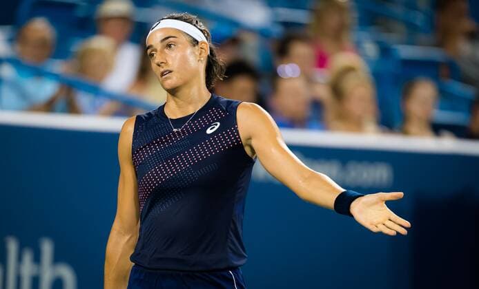 Mandatory Credit: Photo by Rob Prange Shutterstock (12324290dn) Caroline Garcia of France in action during the second round of the 2021 Western & Southern Open WTA, Tennis Damen 1000 tennis tournament Western & Southern Open Day Five, Tennis, Cincinnati, USA, 18 Aug 2021 Western & Southern Open Day Five, Tennis, Cincinnati, USA, 18 Aug 2021  Copyright: xRobxPrange Shutterstockx 12324290dn