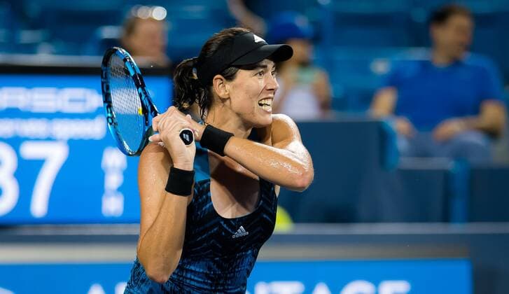 Mandatory Credit: Photo by Rob Prange Shutterstock (12324290di) Garbine Muguruza of Spain in action during the second round of the 2021 Western & Southern Open WTA, Tennis Damen 1000 tennis tournament Western & Southern Open Day Five, Tennis, Cincinnati, USA, 18 Aug 2021 Western & Southern Open Day Five, Tennis, Cincinnati, USA, 18 Aug 2021  Copyright: xRobxPrange Shutterstockx 12324290di