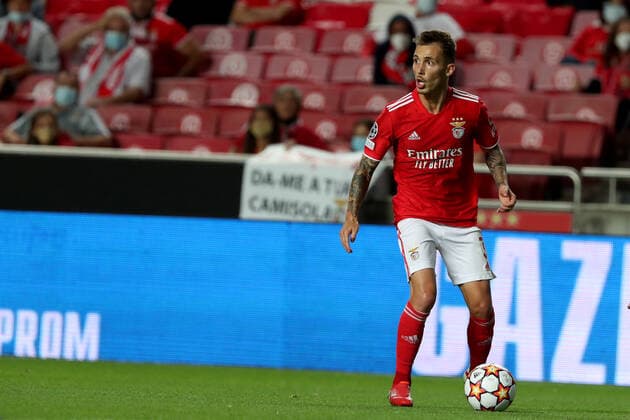 SL Benfica v PSV Eindhoven - UEFA Champions League Play-off Alejandro Grimaldo of SL Benfica in action during the UEFA Champions League play-off first leg football match between SL Benfica and PSV Eindhoven at the Luz stadium in Lisbon, Portugal on August 18, 2021. Lisbon Portugal fiuza-slbenfic210818_npLhk  Copyright: xPedroxFiuzax