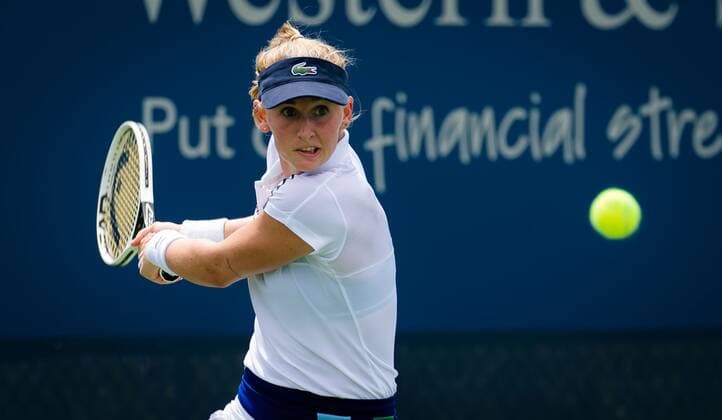 Mandatory Credit: Photo by Rob Prange Shutterstock (12324290fy) Jil Teichmann of Switzerland in action during the second round at the 2021 Western & Southern Open WTA, Tennis Damen 1000 tennis tournament Western & Southern Open Day Five, Tennis, Cincinnati, USA, 18 Aug 2021 Western & Southern Open Day Five, Tennis, Cincinnati, USA, 18 Aug 2021  Copyright: xRobxPrange Shutterstockx 12324290fy
