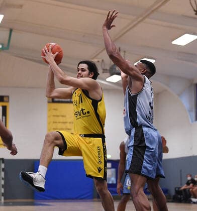 Basketball 2 Bundesliga 2021 2022 18 08 2021 Test match Tigers Tuebingen HAKRO Merlins Crailsheim Erol Ersek li, Tigers vs Richmond Aririguzoh re, Crailsheim