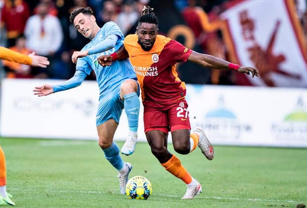 Randers FC s Vito Hammershoej Mistrati against Luyindama in the Europa League qualifier between Randers FC and Galatasaray at Cepheus Park in Randers, Thursday 19 August 2021, Randers Jylland Denmark  Copyright: HenningxBagger HenningxBaggerx COP101 spdk20210819-195325-L