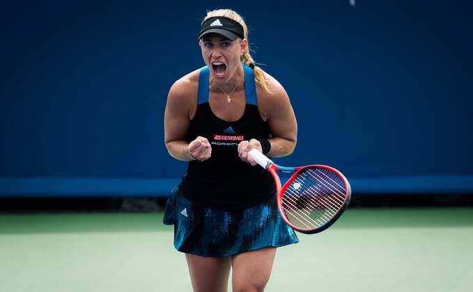Sport Bilder des Tages Mandatory Credit: Photo by Rob Prange Shutterstock (12324303ae) Angelique Kerber of Germany in action during the third round at the 2021 Western & Southern Open WTA, Tennis Damen 1000 tennis tournament Western & Southern Open Day Six, Tennis, Cincinnati, USA, 19 Aug 2021 Western & Southern Open Day Six, Tennis, Cincinnati, USA, 19 Aug 2021  Copyright: xRobxPrange Shutterstockx 12324303ae
