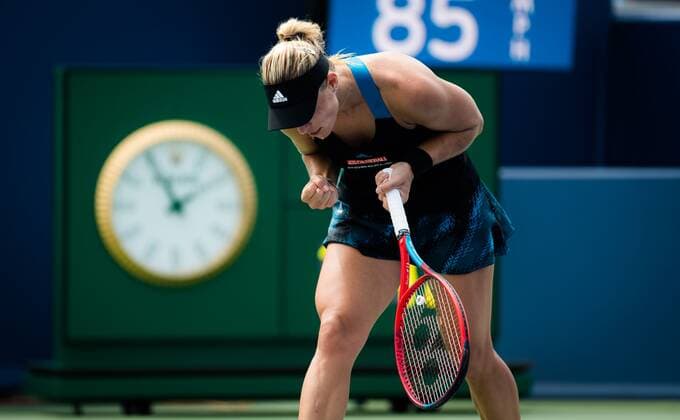 Mandatory Credit: Photo by Rob Prange Shutterstock (12324303am) Angelique Kerber of Germany in action during the third round at the 2021 Western & Southern Open WTA, Tennis Damen 1000 tennis tournament Western & Southern Open Day Six, Tennis, Cincinnati, USA, 19 Aug 2021 Western & Southern Open Day Six, Tennis, Cincinnati, USA, 19 Aug 2021  Copyright: xRobxPrange Shutterstockx 12324303am