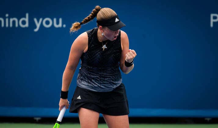 August 19, 2021, CINCINNATI, UNITED STATES: Jelena Ostapenko of Latvia in action during the third round at the 2021 Western & Southern Open WTA, Tennis Damen 1000 tennis tournament against Angelique Kerber of Germany CINCINNATI UNITED STATES - ZUMAa181 20210819_zaa_a181_018 Copyright: xRobxPrangex