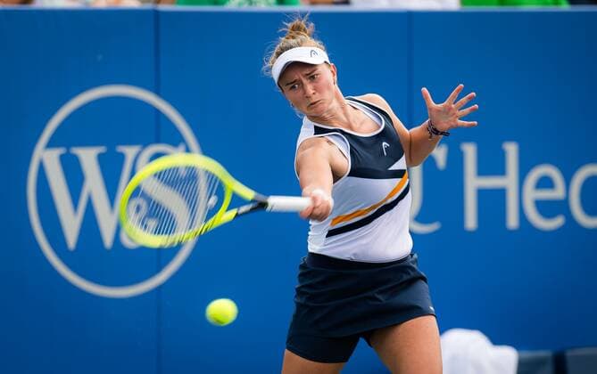 Mandatory Credit: Photo by Rob Prange Shutterstock (12324303cc) Barbora Krejcikova of the Czech Republic in action during her third-round match at the 2021 Western & Southern Open WTA, Tennis Damen 1000 tennis tournament Western & Southern Open Day Six, Tennis, Cincinnati, USA, 19 Aug 2021 Western & Southern Open Day Six, Tennis, Cincinnati, USA, 19 Aug 2021  Copyright: xRobxPrange Shutterstockx 12324303cc