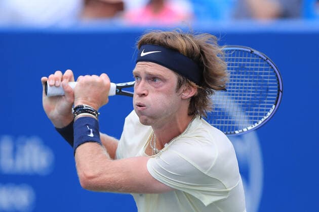 CINCINNATI, OH - AUGUST 20: Andrey Rublev of Russia watches a shot during the Western & Southern Open at the Lindner Family Tennis Center on August 20, 2021 in Mason, Ohio. (Photo by Ian Johnson Icon Sportswire) TENNIS: AUG 20 Western & Southern Open Icon210820004