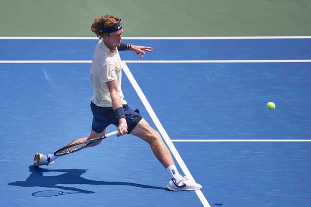 CINCINNATI, OH - AUGUST 20: Andrey Rublev of Russia hits a forehand during the quarter final match on day 5 of the Western & Southern Open at the Lindner Family Tennis Center in Mason, Ohio on August 20, 2021. (Photo by Shelley Lipton Icon Sportswire) TENNIS: AUG 20 Western & Southern Open Icon210820175
