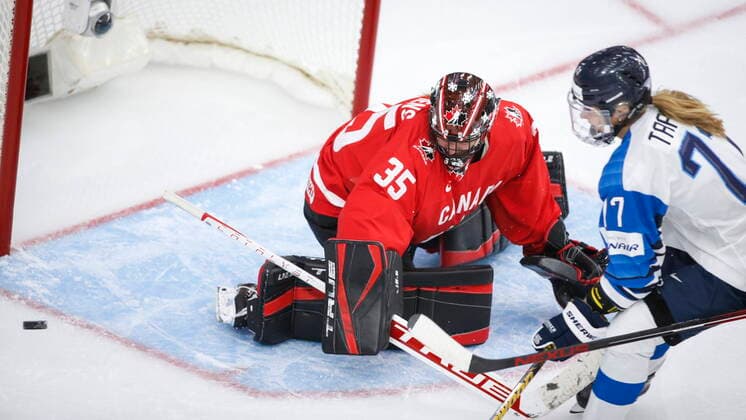 August 20, 2021, Calgary, ab, Canada: Finland s Susanna Tapani, right, has her shot swatted away by Canada s goalie Ann-Renee Desbiens during first period IIHF Women s World Championship, WM, Weltmeisterschaft hockey action in Calgary, Friday, Aug. 20, 2021. Susanna Tapani, Ann-Renee Desbiens - ZUMAc35_ 20210820_zaf_c35_028 Copyright: xJeffxMcintoshx