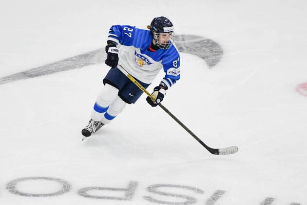 August 20, 2021, Calgary, AB, Canada: Finland s JULIA LIIKALA skates during the Finland vs Canada preliminary round game at the 2021 IIHF Women s World Championship, WM, Weltmeisterschaft in Calgary, AB, Canada on Aug 20, 2021. Canada defeated Finland 5-3. The 12-day tournament returns after more than two year due to the COVID-19 pandemic. Calgary Canada - ZUMAj113 20210820_zip_j113_027 Copyright: xGavinxJohnx
