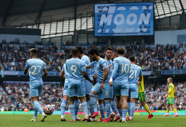 21st August 2021; Manchester City Stadium, Manchester, England, Premier League football, Manchester City versus Norwich;the Manchester City players celebrate after the own goal scored by Norwich City goalkeeper Tim Krul after 6 minutes  ActionPlus12315655 DavidxBlunsden