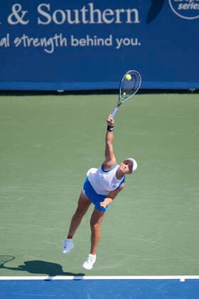CINCINNATI, OH - AUGUST 21: Ashleigh Barty of Australia serves during the semifinal match on day 7 of the Western & Southern Open at the Lindner Family Tennis Center in Mason, Ohio on August 21, 2021. (Photo by Shelley Lipton Icon Sportswire) TENNIS: AUG 21 Western & Southern Open Icon21082113
