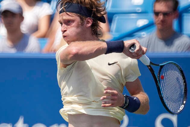 CINCINNATI, OH - AUGUST 21: Andrey Rublev of Russia hits a forehand shot during the semifinal match on day 7 of the Western & Southern Open at the Lindner Family Tennis Center in Mason, Ohio on August 21, 2021. (Photo by Shelley Lipton Icon Sportswire) TENNIS: AUG 21 Western & Southern Open Icon2108211004