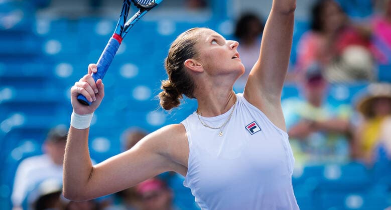 August 21, 2021, CINCINNATI, UNITED STATES: Karolina Pliskova of the Czech Republic in action during the semi-final at the 2021 Western & Southern Open WTA, Tennis Damen 1000 tennis tournament against Jil Teichmann of Switzerland CINCINNATI UNITED STATES - ZUMAa181 20210821_zaa_a181_187 Copyright: xRobxPrangex