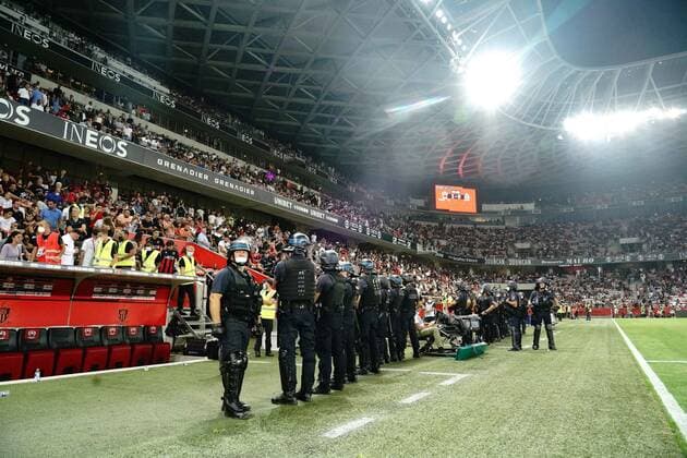 Les CRS interviennent a l Allianz Riviera FOOTBALL : OGC Nice vs Olympique de Marseille - Ligue 1 Uber Eats - Nice - 22 08 2021 NorbertScanella PanoramiC 