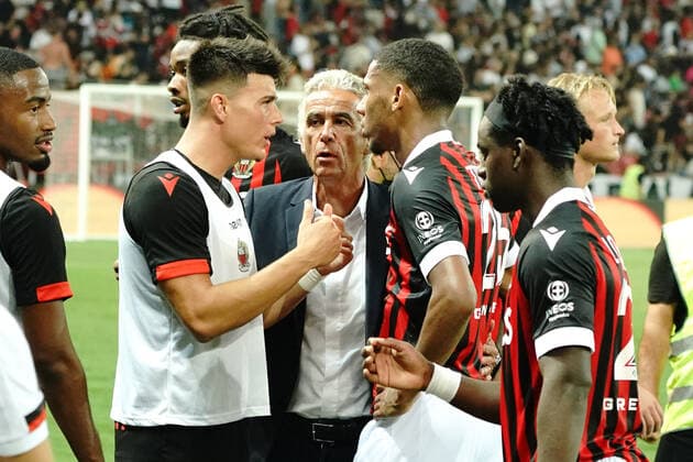 Bagarre gÃ nÃ rale - envahissement du terrain par les supporters nicois - Jean Pierre Rivere (president de l OGC Nice) - Flavius Daniluc (OGC Nice) - Jean Clair Todibo (OGC Nice) FOOTBALL : OGC Nice vs Olympique de Marseille - Ligue 1 Uber Eats - Nice - 22 08 2021 NorbertScanella PanoramiC 