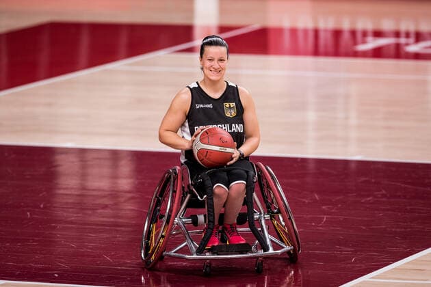 Tokyo 2020 Paralympic Games Wheelchair Basketball , Press Training Women Germany, 23 08 2021 TOKYO, JAPAN 23 August 2021 Wheelchair Basketball, Press Training of the German Women ahead of the Tokyo 2020 Paralympic Games on 26 08 2021 at the Ariake Arena in Tokyo Japan Anne Patzwald 7, Germany with the official game ball Copyright: xBEAUTIFULxSPORTS Wunderlx