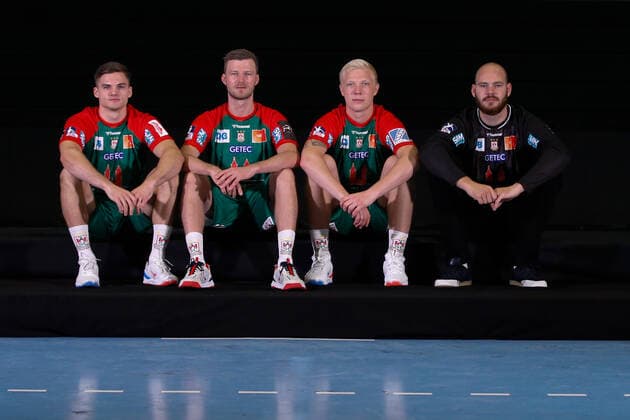 23 08 2021, xgox, Handball LIQUI MOLY HBL, SC Magdeburg Fototermin emspor, v l Neuzugaenge SC Magdeburg Kay Smits Magdeburg , Philipp Weber Magdeburg, 20 , Magnus Saugstrup Magdeburg, 23 , Mike Jensen Magdeburg Magdeburg