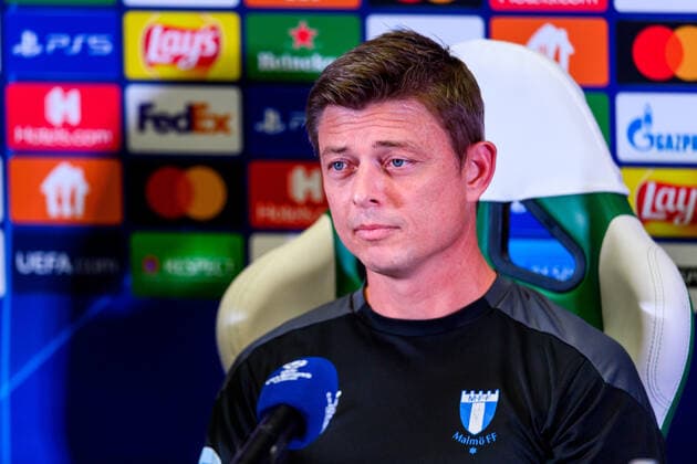210823 Jon Dahl Tomasson, head coach during a press conference with Malmö FF ahead of the UEFA Champions League playoff match against Ludogorets on August 23, 2021 in Razgrad Photo Ludvig Thunman BILDBYRAN kod LT LT0191 fotboll football soccer fotball champions league träning presskonferens training practice press conference malmö ff bbeng,  Copyright: LUDVIGxTHUNMAN BB210823LT090