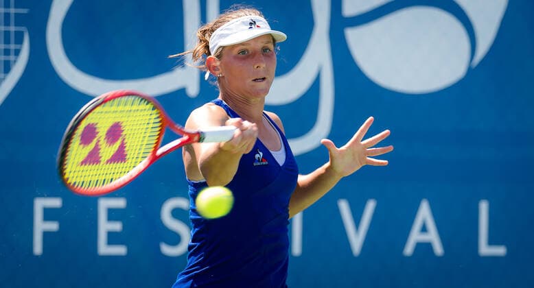 August 24, 2021, CHICAGO, UNITED STATES: Varvara Gracheva of Russia in action during the second round of the 2021 WTA, Tennis Damen Chicago Womens Open WTA 250 tennis tournament against Ana Bogdan of Romania CHICAGO UNITED STATES - ZUMAa181 20210824_zaa_a181_026 Copyright: xRobxPrangex