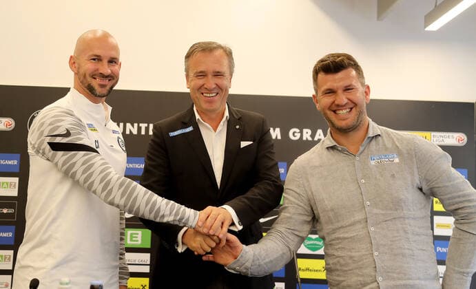 SOCCER - UEFA EL, Sturm vs Mura, preview GRAZ,AUSTRIA,25.AUG.21 - SOCCER - UEFA Europa League play off, SK Sturm Graz vs NS Mura, preview, press conference, PK, Pressekonferenz Sturm. Image shows head coach Christian Ilzer, president Christian Jauk and sporting director Andreas Schicker (Sturm).  GEPAxpictures xHansxOberlaender