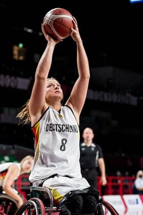 Tokyo 2020 Paralympic Games Wheelchair Basketball , 26 08 2021 TOKYO, JAPAN 26 August Wheelchair Basketball, Germany vs Australia Women, on Day 2 of the Tokyo 2020 Paralympic Games at Musashino Forest Plaza on 25 08 2021 in Tokyo Japan Katharina Lang 8, Germany Copyright: xBEAUTIFULxSPORTS Wunderlx