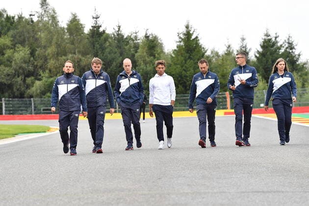 FORMULA 1 ROLEX BELGIAN GRAND PRIX 2021 26 08 2021, Circuit de Spa Francorchamps, Spa Franchorchamps, FORMULA 1 ROLEX BELGIAN GRAND PRIX 2021 , in picture Pierre Gasly FRA 10 , Scuderia AlphaTauri Honda walks around the track with his engineers nordphotoxGmbHx xBratic nph00250