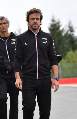 FORMULA 1 ROLEX BELGIAN GRAND PRIX 2021 26 08 2021, Circuit de Spa Francorchamps, Spa Franchorchamps, FORMULA 1 ROLEX BELGIAN GRAND PRIX 2021 , in picture Fernando Alonso ESP 14 , Alpine F1 Team walks the track with his engineers nordphotoxGmbHx xBratic nph00250