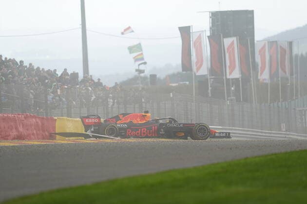 FORMULA 1 ROLEX BELGIAN GRAND PRIX 2021 27 08 2021, Circuit de Spa Francorchamps, Spa Franchorchamps, FORMULA 1 ROLEX BELGIAN GRAND PRIX 2021 , in picture accident of Max Verstappen NEL 33 , Red Bull Racing Honda nordphotoxGmbHx xBratic nph00250