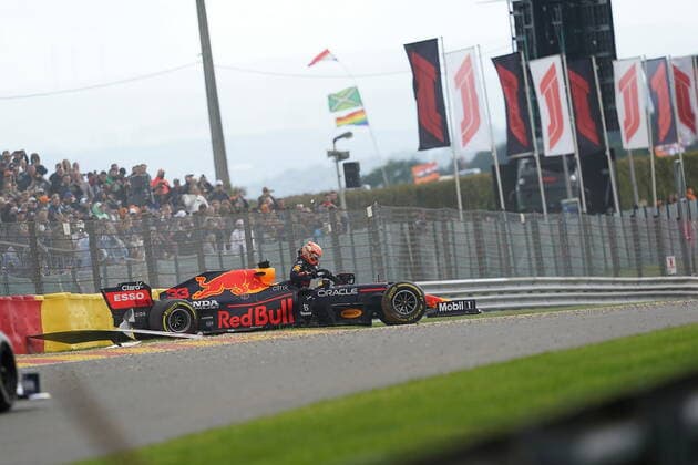 FORMULA 1 ROLEX BELGIAN GRAND PRIX 2021 27 08 2021, Circuit de Spa Francorchamps, Spa Franchorchamps, FORMULA 1 ROLEX BELGIAN GRAND PRIX 2021 , in picture accident of Max Verstappen NEL 33 , Red Bull Racing Honda nordphotoxGmbHx xBratic nph00250