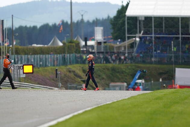 FORMULA 1 ROLEX BELGIAN GRAND PRIX 2021 27 08 2021, Circuit de Spa Francorchamps, Spa Franchorchamps, FORMULA 1 ROLEX BELGIAN GRAND PRIX 2021 , in picture accident of Max Verstappen NEL 33 , Red Bull Racing Honda nordphotoxGmbHx xBratic nph00250