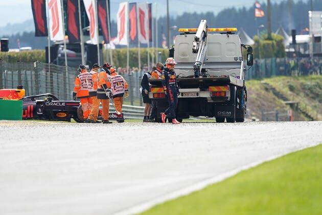FORMULA 1 ROLEX BELGIAN GRAND PRIX 2021 27 08 2021, Circuit de Spa Francorchamps, Spa Franchorchamps, FORMULA 1 ROLEX BELGIAN GRAND PRIX 2021 , in picture accident of Max Verstappen NEL 33 , Red Bull Racing Honda nordphotoxGmbHx xBratic nph00250