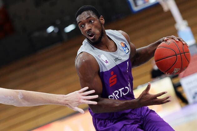 BG Göttingen Eisbären Bremerhaven 28 08 2021, Basketball Bundesliga, 2021 2022 season, preparation, BG Göttingen Eisbären Bremerhaven Göttingens Kamar Baldwin on the ball Göttingen Lower Saxony Germany