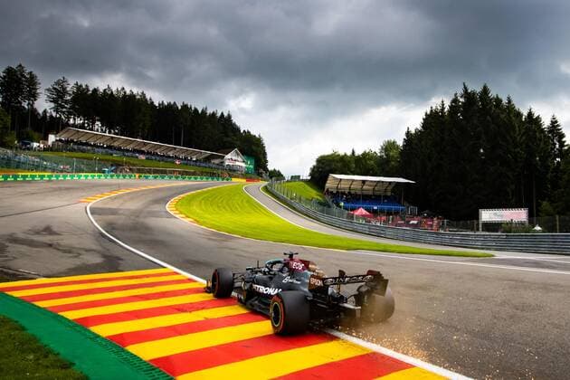 44 HAMILTON Lewis (gbr), Mercedes AMG F1 GP W12 E Performance, action during the Formula 1 Belgium Grand Prix, 12th round of the 2021 FIA Formula One World Championship, WM, Weltmeisterschaft from August 27 to 29, 2021 on the Circuit de Spa-Francorchamps, in Stavelot, near LiÃ‹ge, Belgium - Photo Antonin Vincent DPPI FORMULE 1 : Grand prix de belgique - 27 08 2021 DPPI PANORAMIC  00121025__V2_3342