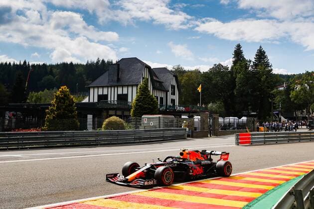 11 PEREZ Sergio (mex), Red Bull Racing Honda RB16B, action during the Formula 1 Belgium Grand Prix, 12th round of the 2021 FIA Formula One World Championship, WM, Weltmeisterschaft from August 27 to 29, 2021 on the Circuit de Spa-Francorchamps, in Stavelot, near LiÃ‹ge, Belgium - Photo Antonin Vincent DPPI FORMULE 1 : Grand prix de belgique - 27 08 2021 DPPI PANORAMIC  00121025__V2_3575