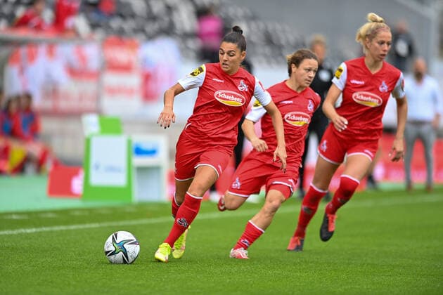Manjou Wilde 1 FC Koeln, 7 im Vorwaertslauf, 8 28 2021, Essen Germany , Football, Flyeralarm Frauen Bundesliga, SGS Essen 1 FC Koeln, DFB DFL REGULATIONS PROHIBIT ANY USE OF PHOTOGRAPHS AS IMAGE SEQUENCES AND OR QUASI VIDEO xmkx
