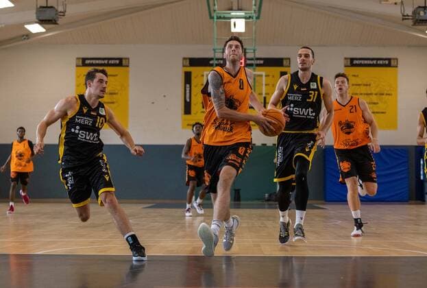 Grant Sitton Wiha Panthers Schwenningen, 0 ¨¨Tigers Tuebingen vs WIHA Panthers Schwenningen, 2 basketball, Bundesliga, Pro A, Barmer 2 basketball, test game, season 2021 2022, 28 08 2021, ¨¨ Tigers Tuebingen WIHA Panthers Schwenningen, 2 basketball, 2 Bundesliga, Barmer 2 basketball, test game, season 2021 2022, 28 08 2021 Tuebingen. Copyright: xDennisxDuddek xEibnerxPressefotox EP_DDK